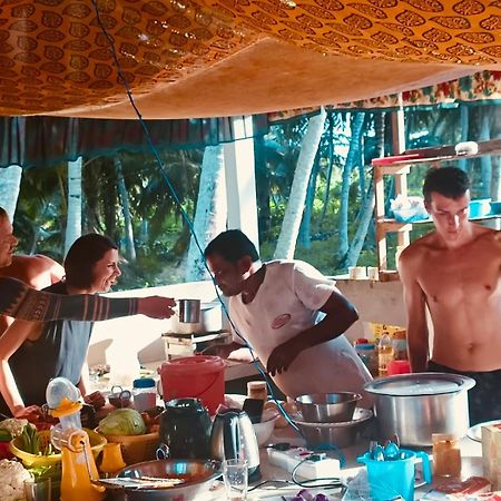Blue Sea Restaurant & Bungalows Sitapur Екстериор снимка