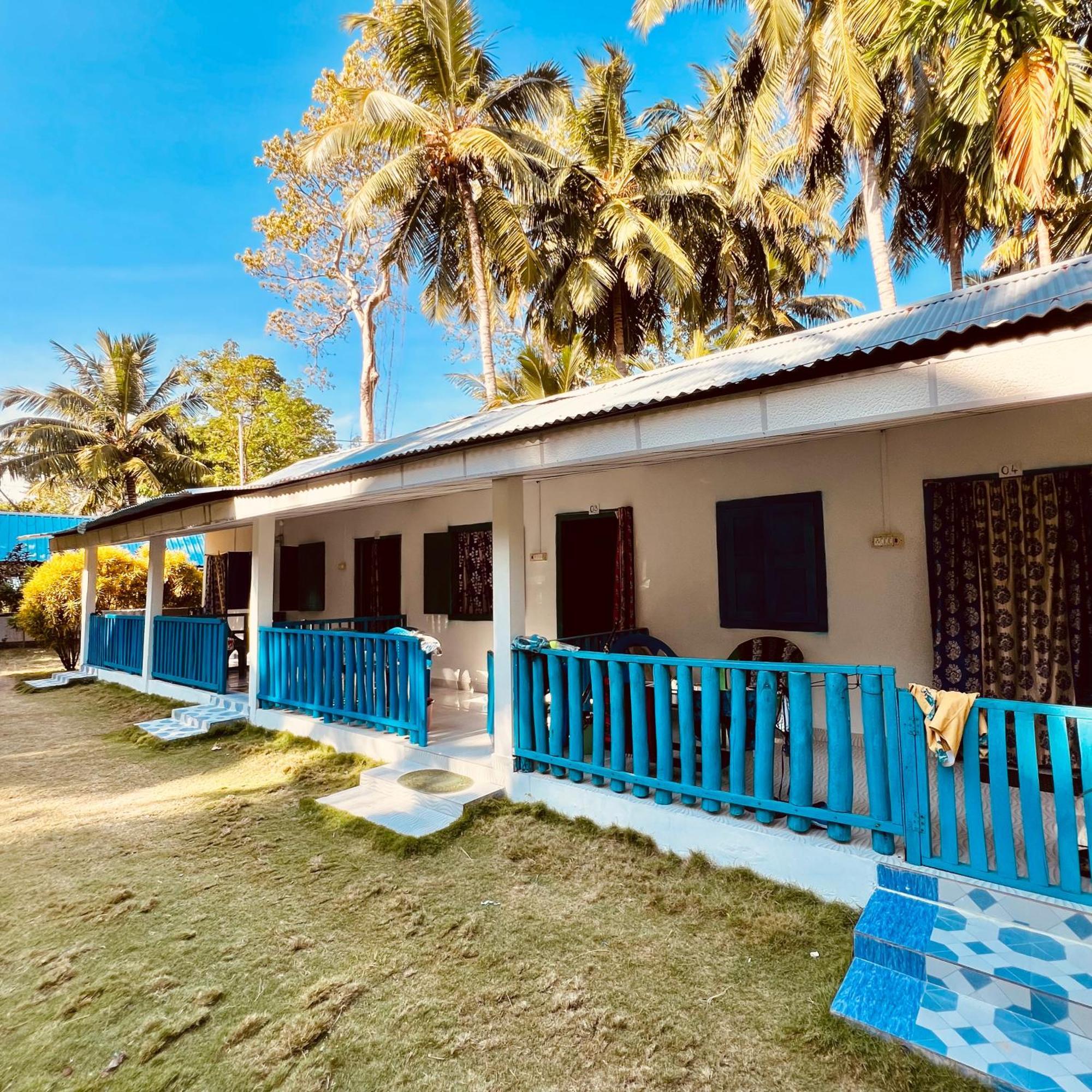 Blue Sea Restaurant & Bungalows Sitapur Екстериор снимка
