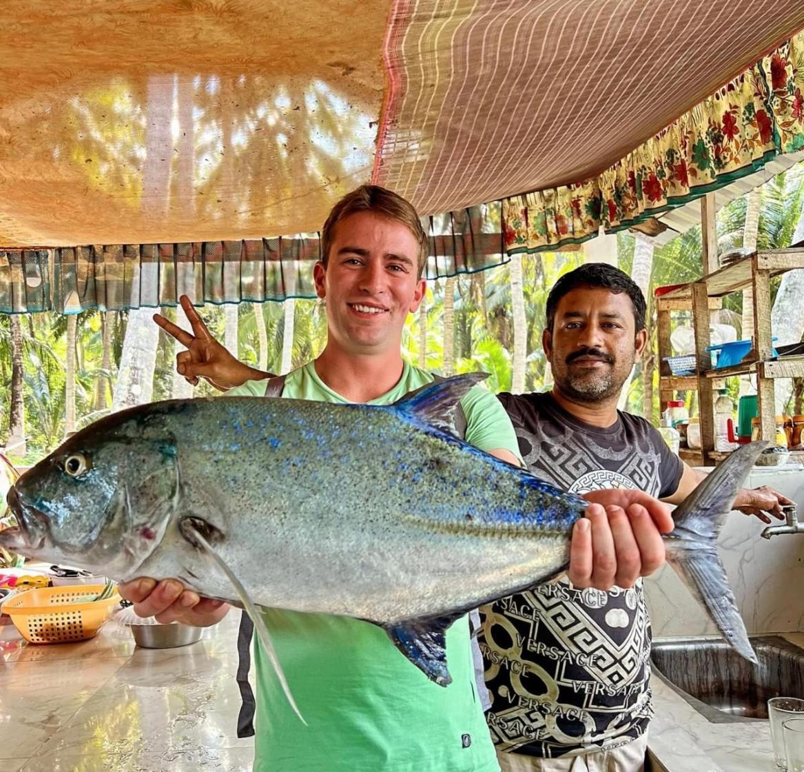 Blue Sea Restaurant & Bungalows Sitapur Екстериор снимка