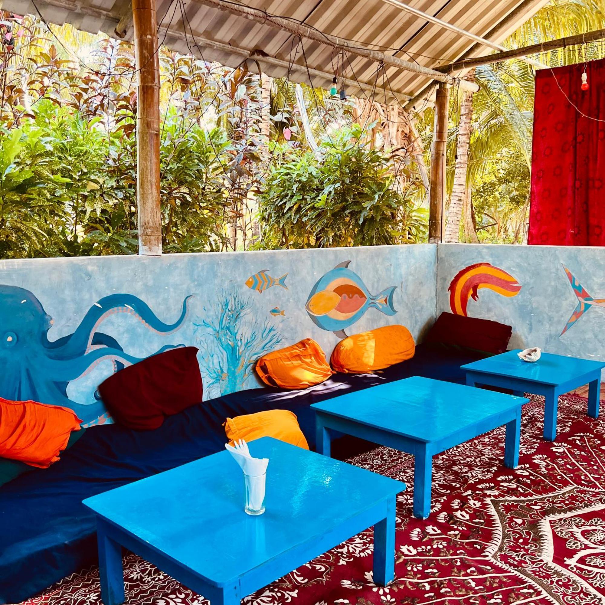 Blue Sea Restaurant & Bungalows Sitapur Екстериор снимка